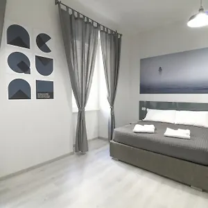 *** Pensión Cinquesogni Italia